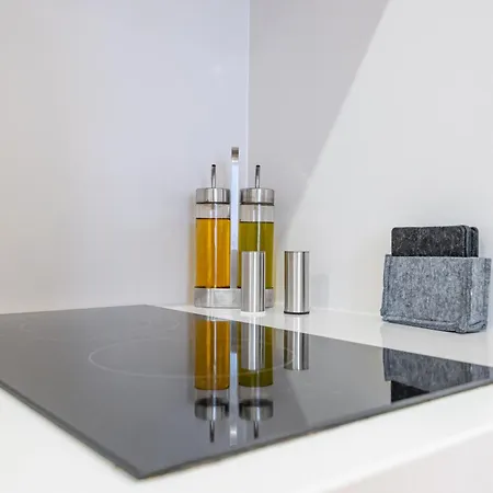 Boutique In The Heart Of ! Lemonn C